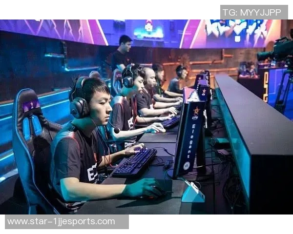 EDG逆袭之路：S15电竞总决赛英雄联盟的荣耀与挑战纪实